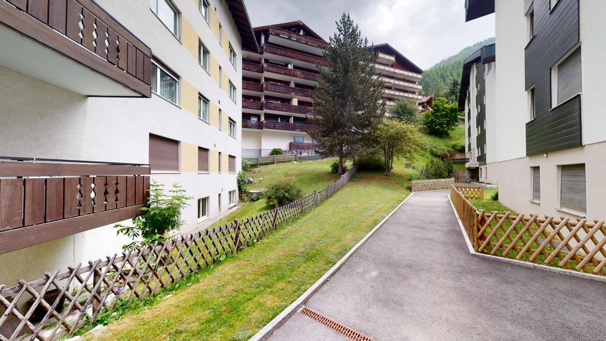Beautiful Apartment In Zermatt With A Breathtaking View Of The Matterhorn Eksteriør bilde